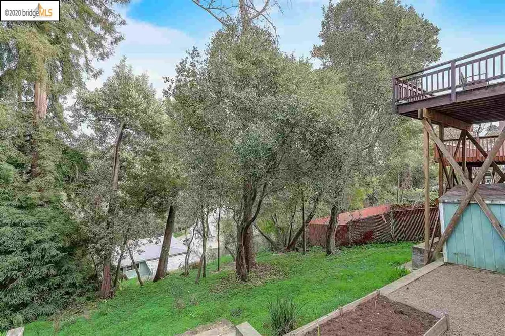 9332 Granada Ave Oakland, CA 94605
