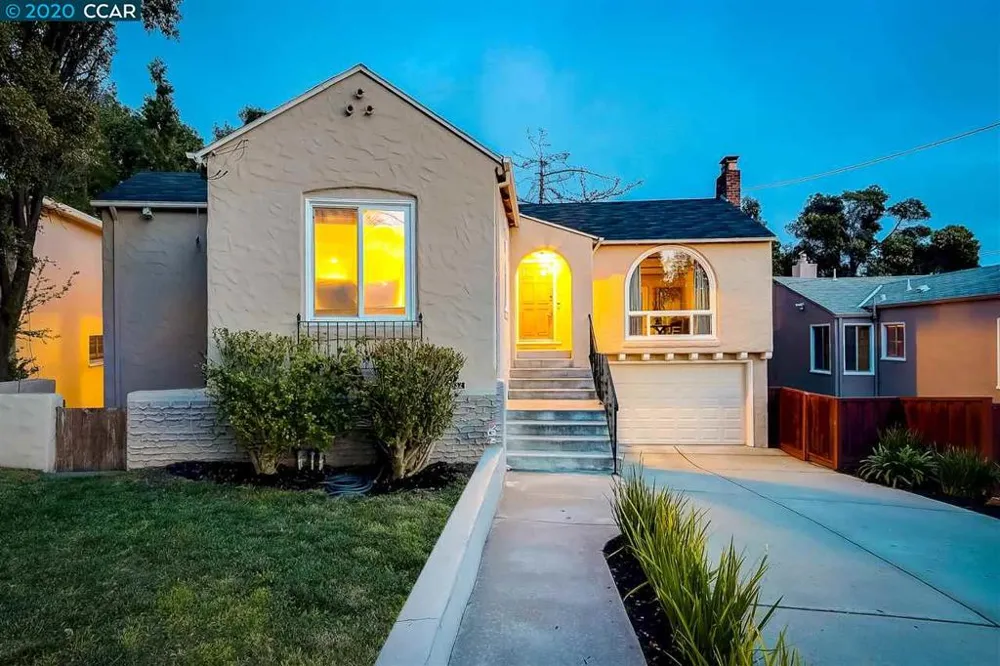 9332 Granada Ave Oakland, CA 94605