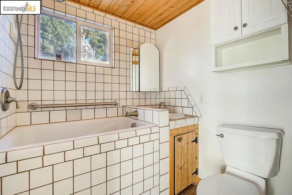 1529 Laurel Ave Richmond, CA 94805