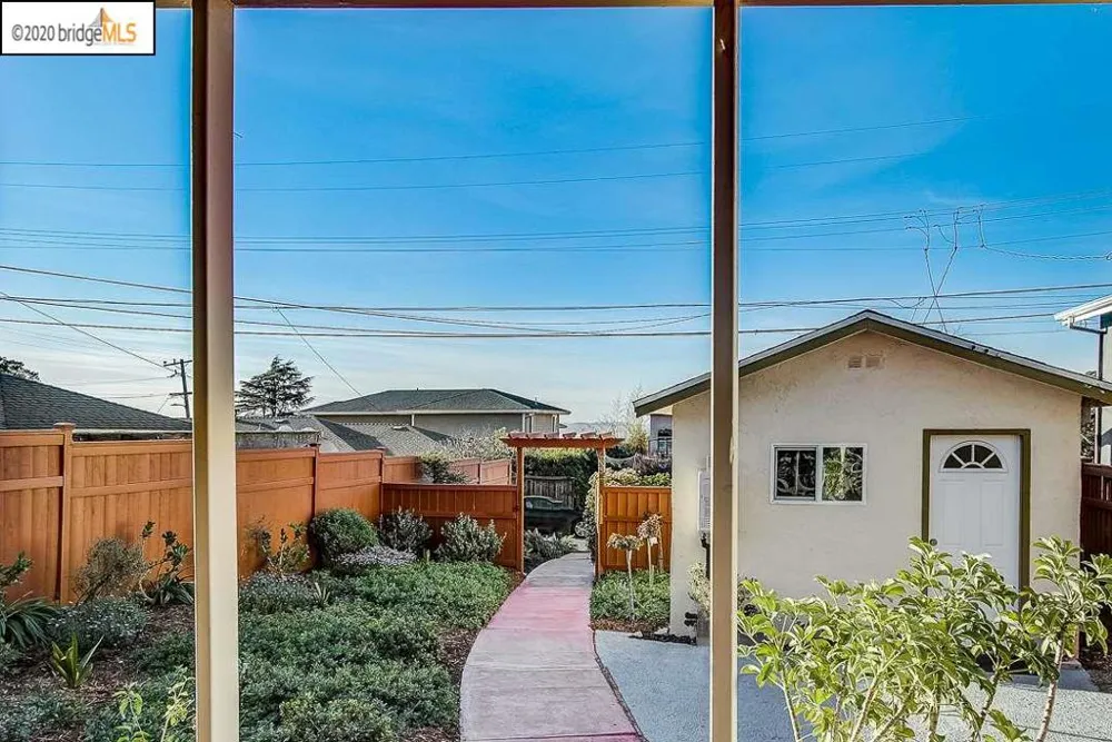 1529 Laurel Ave Richmond, CA 94805
