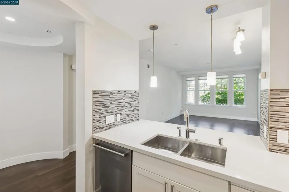 1000 Dewing Ave #115 Lafayette, CA 94549