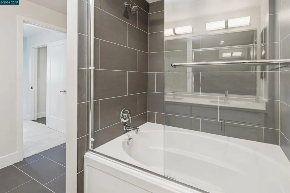 1000 Dewing Ave #115 Lafayette, CA 94549
