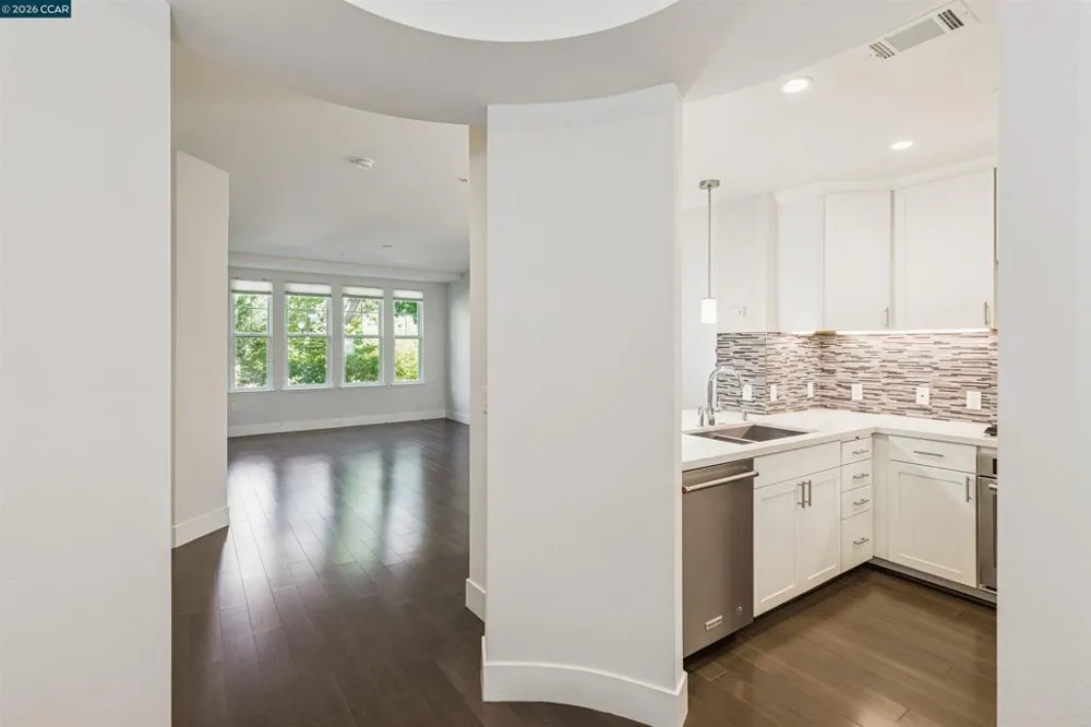 1000 Dewing Ave #115 Lafayette, CA 94549