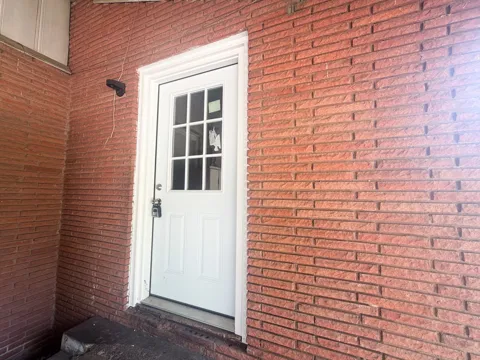 900 E 6th Avenue #2