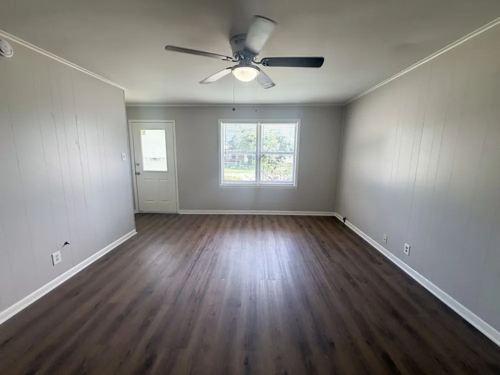 900 E 6th Avenue #2 Corsicana, TX 75110