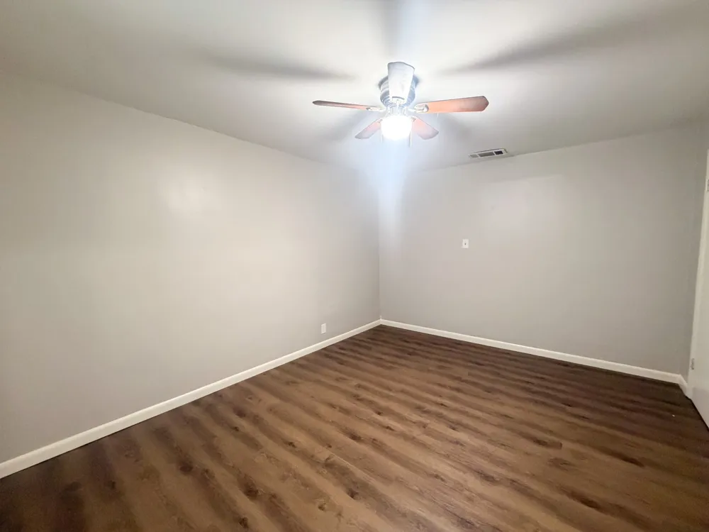 900 E 6th Avenue #2 Corsicana, TX 75110