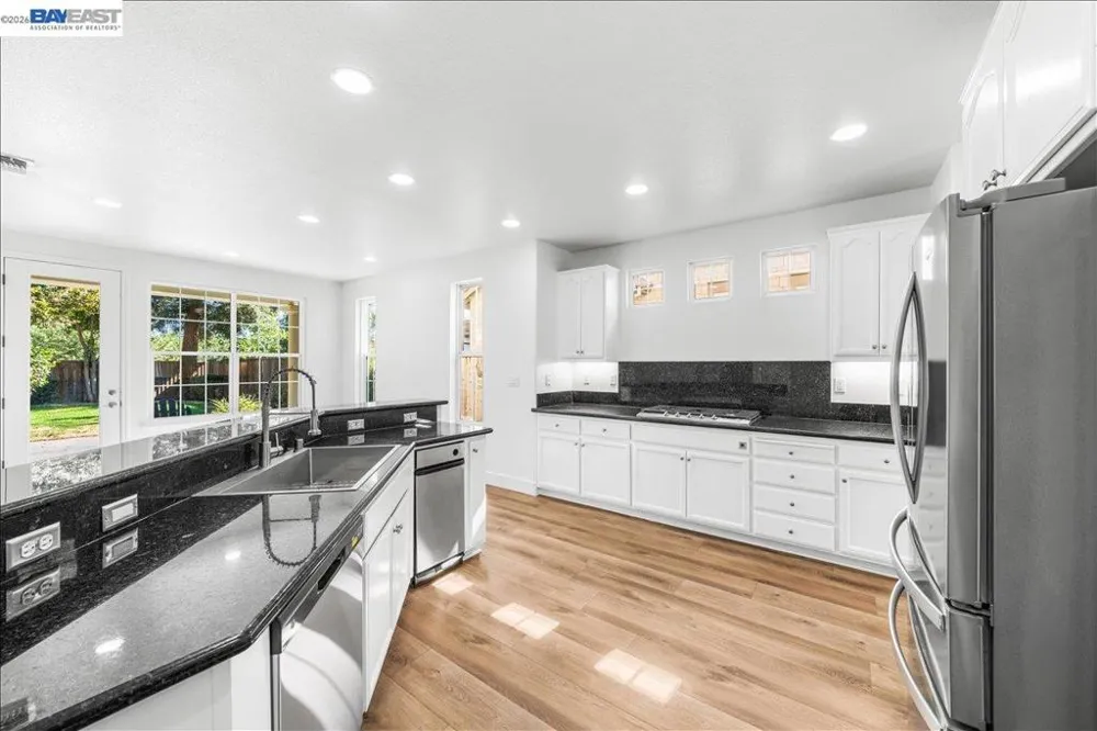 1461 Biarritz St Tracy, CA 95304