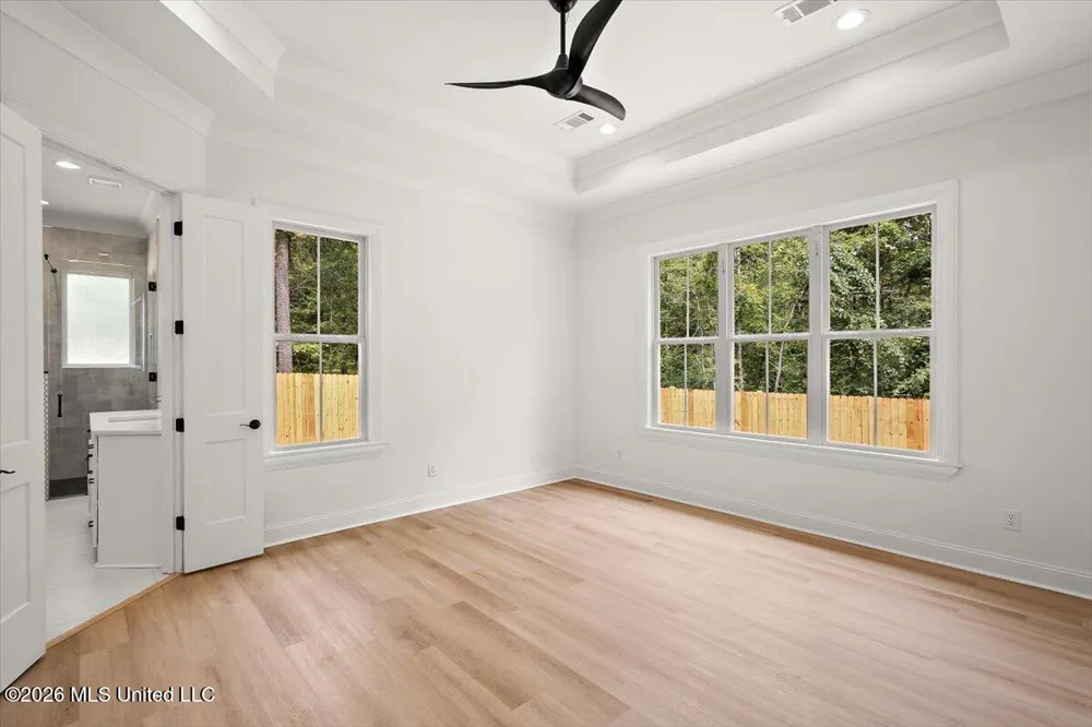 704 Sartoris Cove Terry, MS 39170