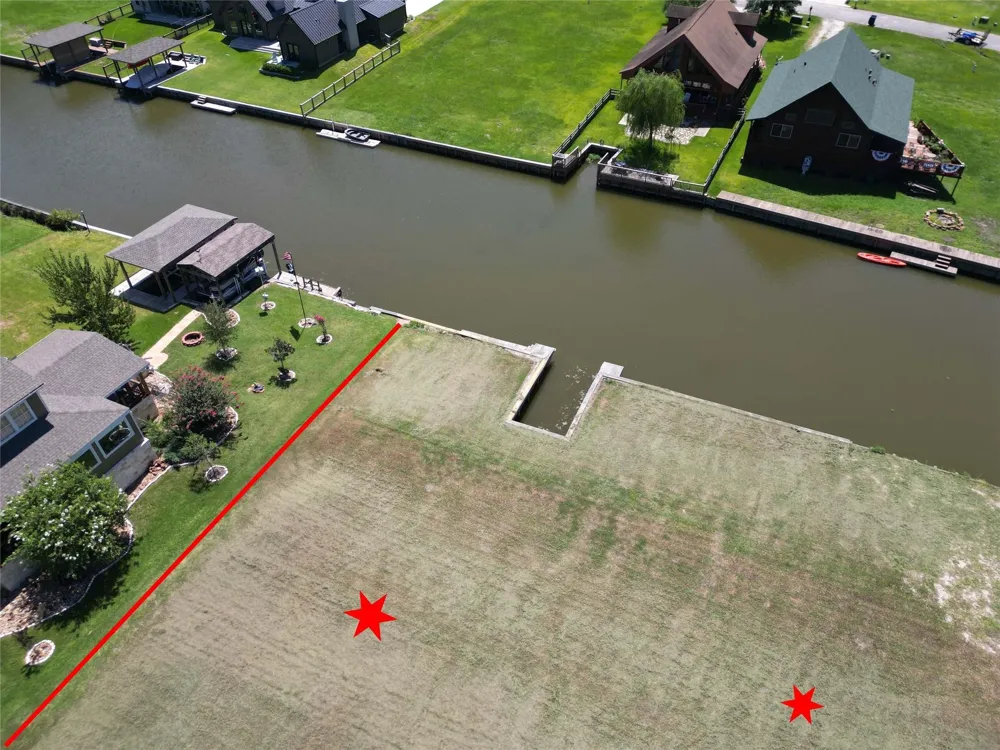 94 Wildwood Lake Drive Huntsville, TX 77340