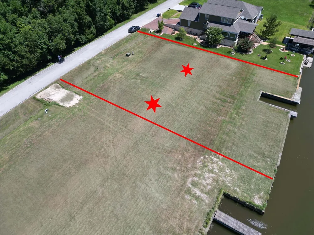 94 Wildwood Lake Drive Huntsville, TX 77340