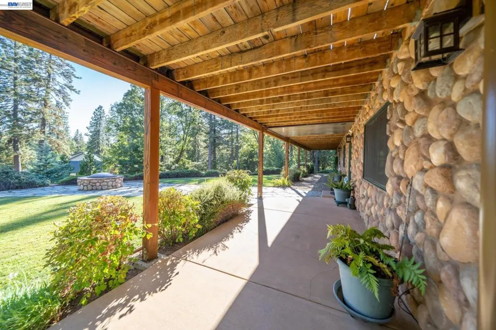 6775 Trailhead Ct Foresthill, CA 95631