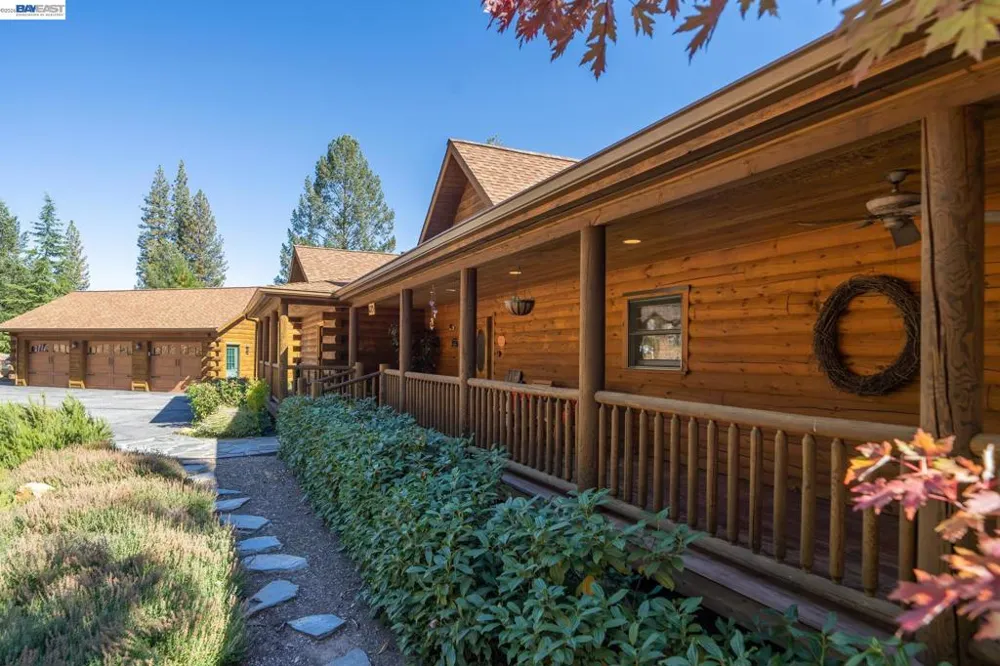 6775 Trailhead Ct Foresthill, CA 95631