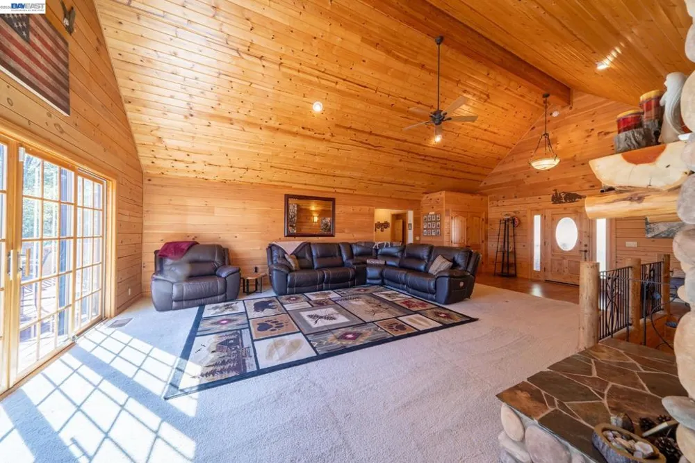 6775 Trailhead Ct Foresthill, CA 95631