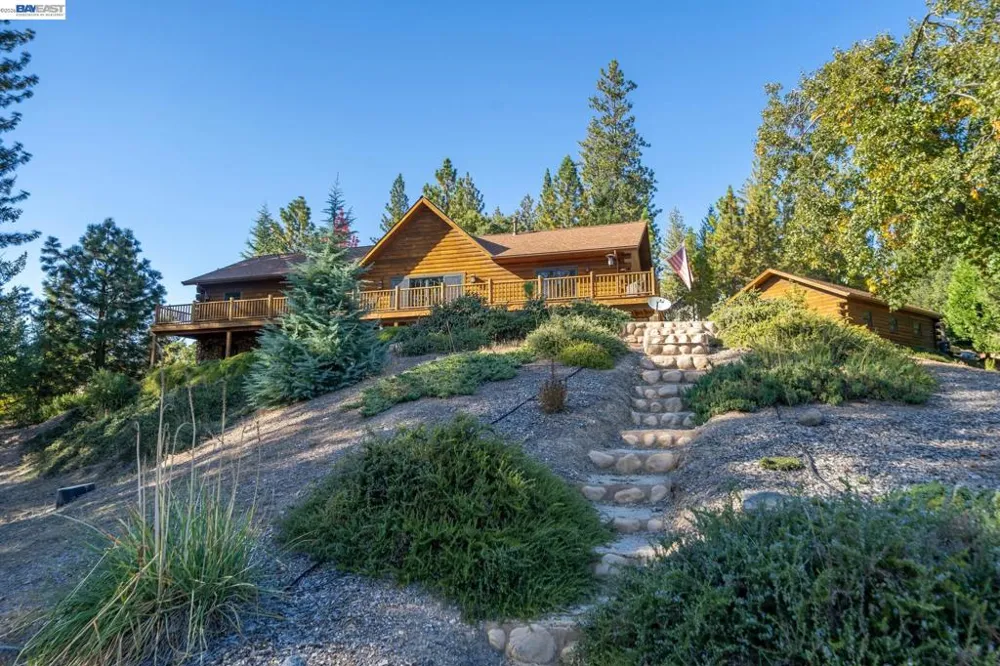 6775 Trailhead Ct Foresthill, CA 95631