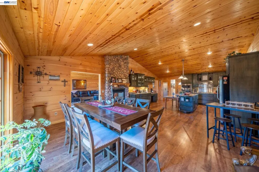 6775 Trailhead Ct Foresthill, CA 95631