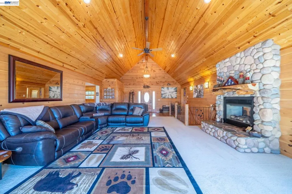 6775 Trailhead Ct Foresthill, CA 95631