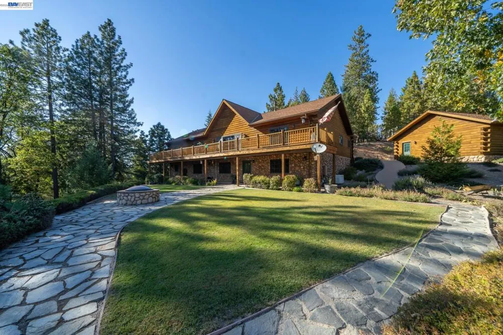 6775 Trailhead Ct Foresthill, CA 95631