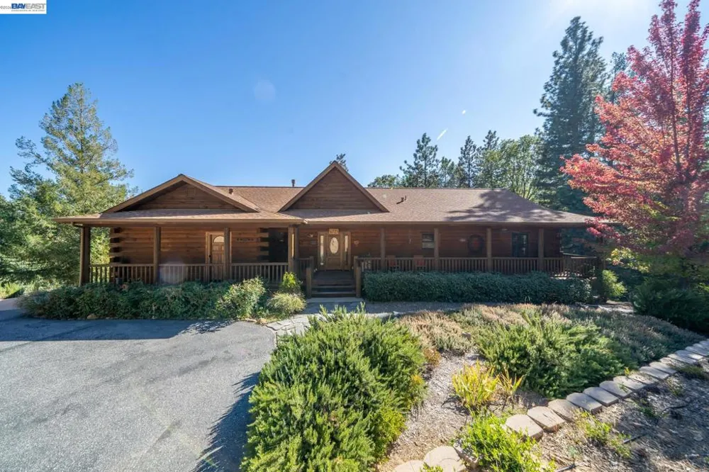 6775 Trailhead Ct Foresthill, CA 95631