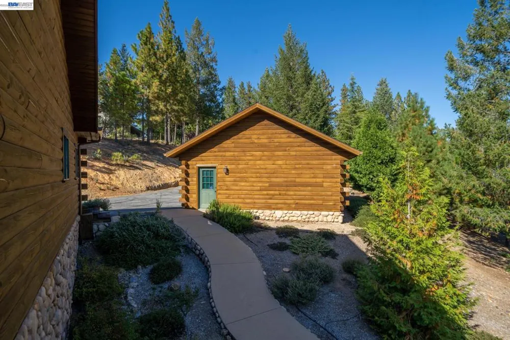 6775 Trailhead Ct Foresthill, CA 95631