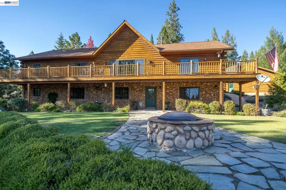 6775 Trailhead Ct Foresthill, CA 95631