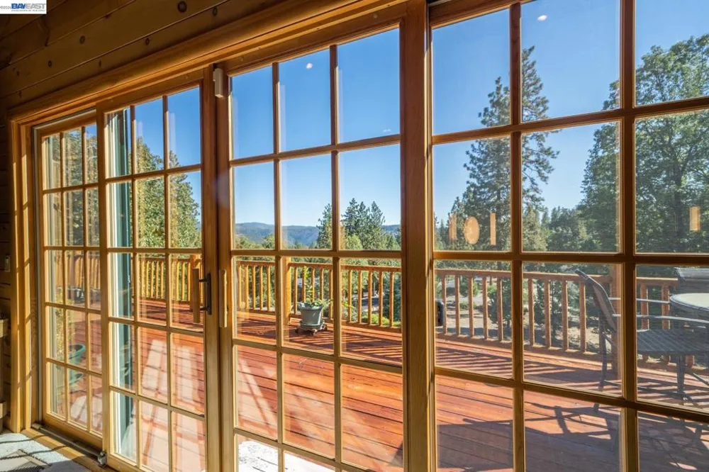 6775 Trailhead Ct Foresthill, CA 95631