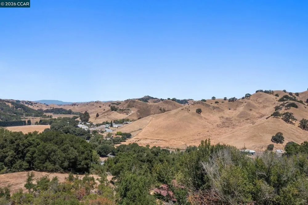 1180 Bear Creek Rd Martinez, CA 94553