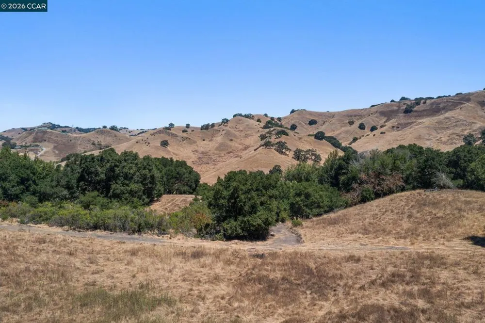 1180 Bear Creek Rd Martinez, CA 94553