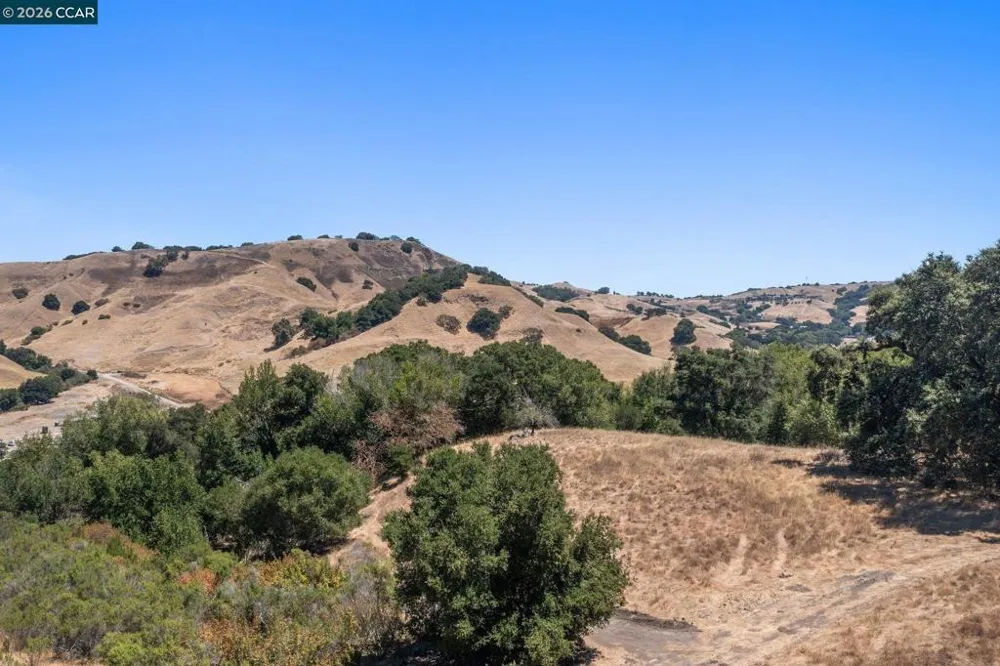 1180 Bear Creek Rd Martinez, CA 94553