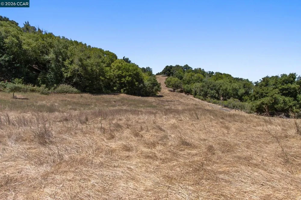 1180 Bear Creek Rd Martinez, CA 94553