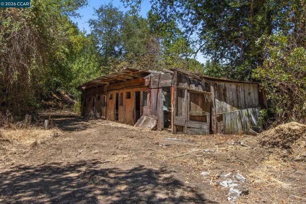 1180 Bear Creek Rd Martinez, CA 94553