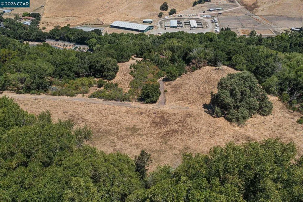 1180 Bear Creek Rd Martinez, CA 94553