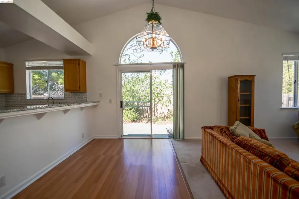 240 Seabury St. Suisun City, CA 94585