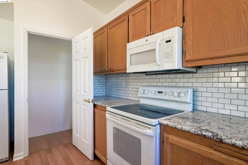 240 Seabury St. Suisun City, CA 94585