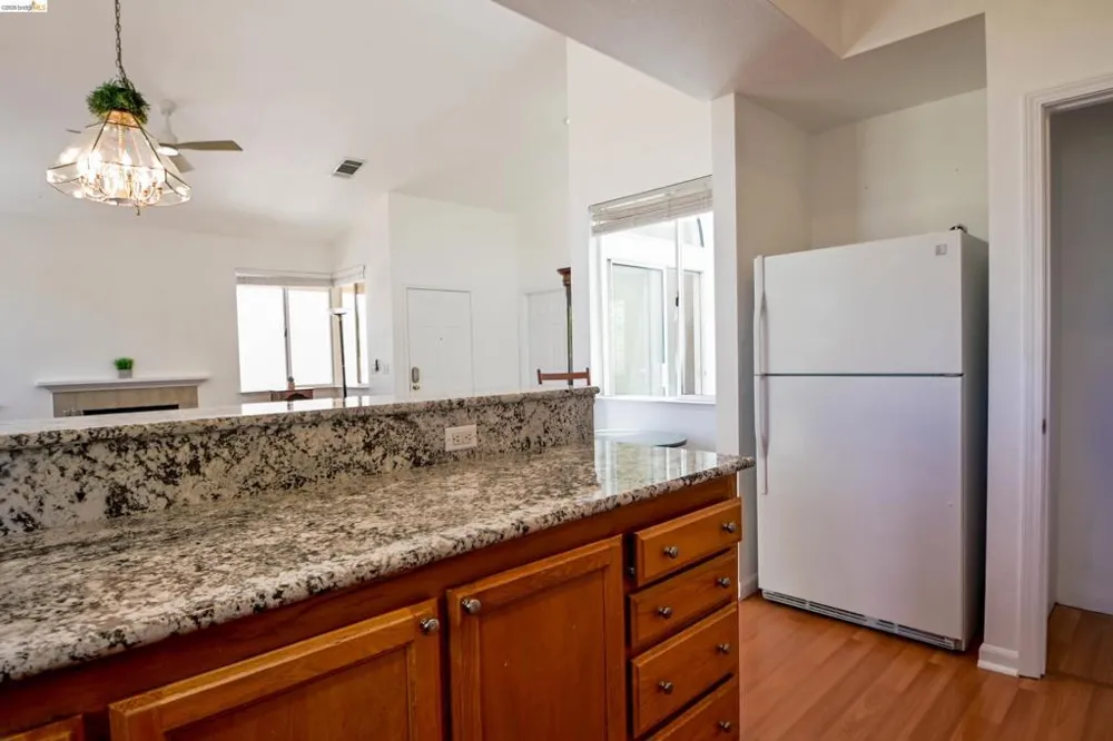 240 Seabury St. Suisun City, CA 94585