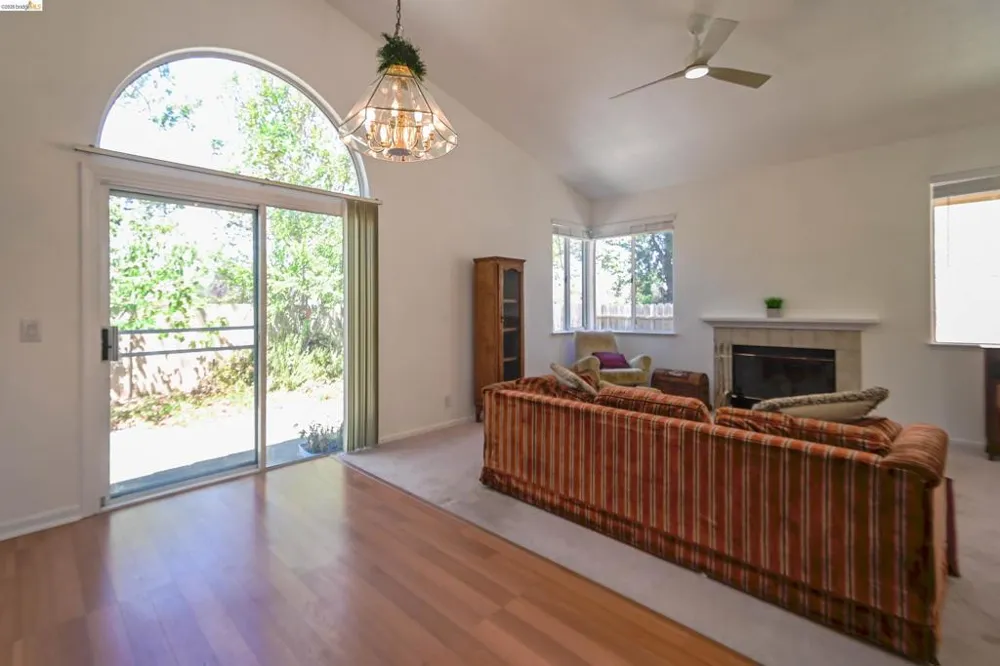 240 Seabury St. Suisun City, CA 94585