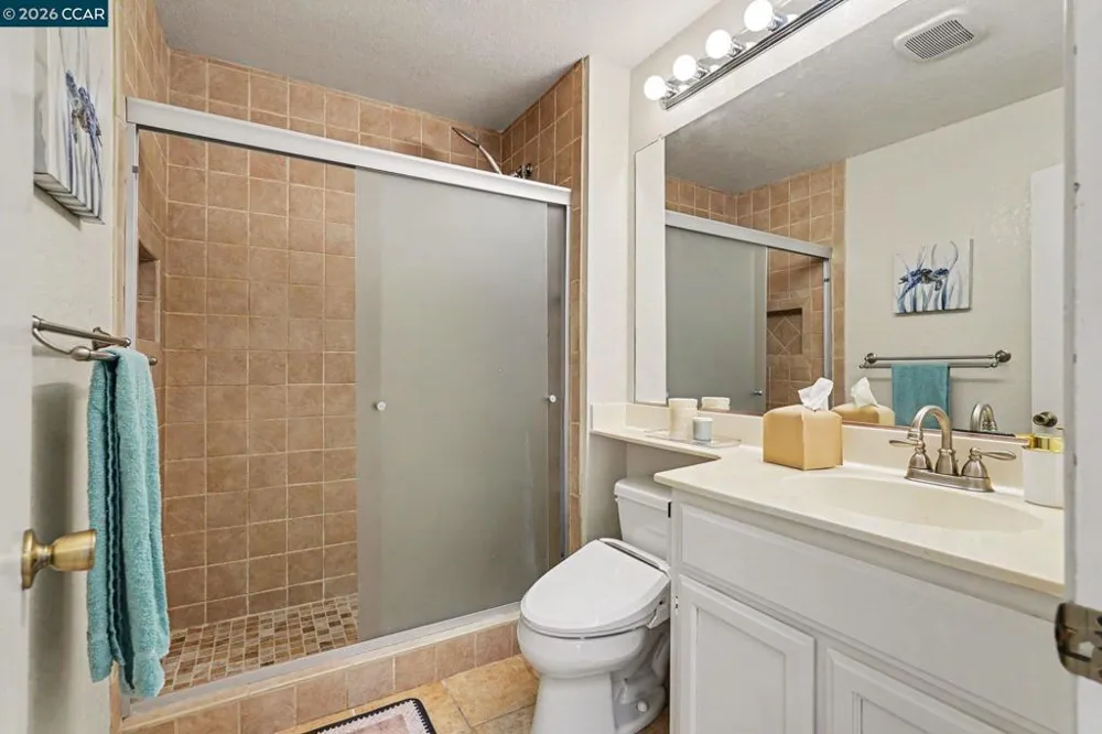 5251 Pebble Glen Dr Concord, CA 94521