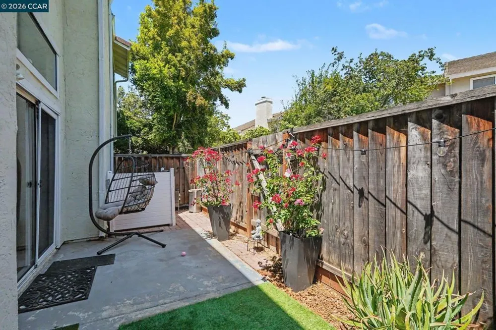 5251 Pebble Glen Dr Concord, CA 94521