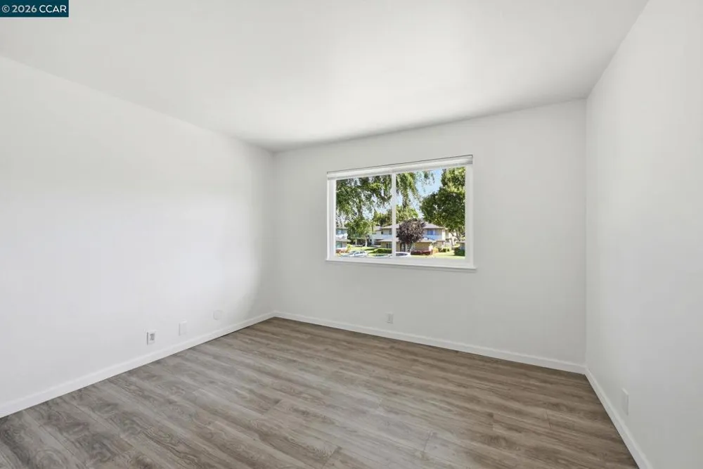 34732 Skylark Dr #4 Union City, CA 94587