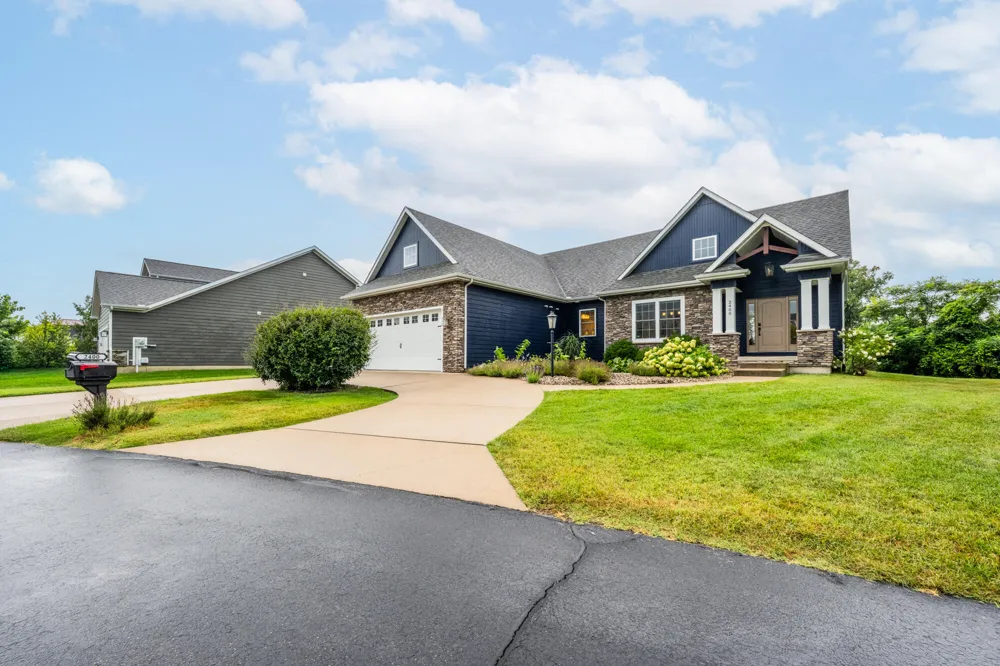2400 Bay Pointe Drive St. Joseph, MI 49085