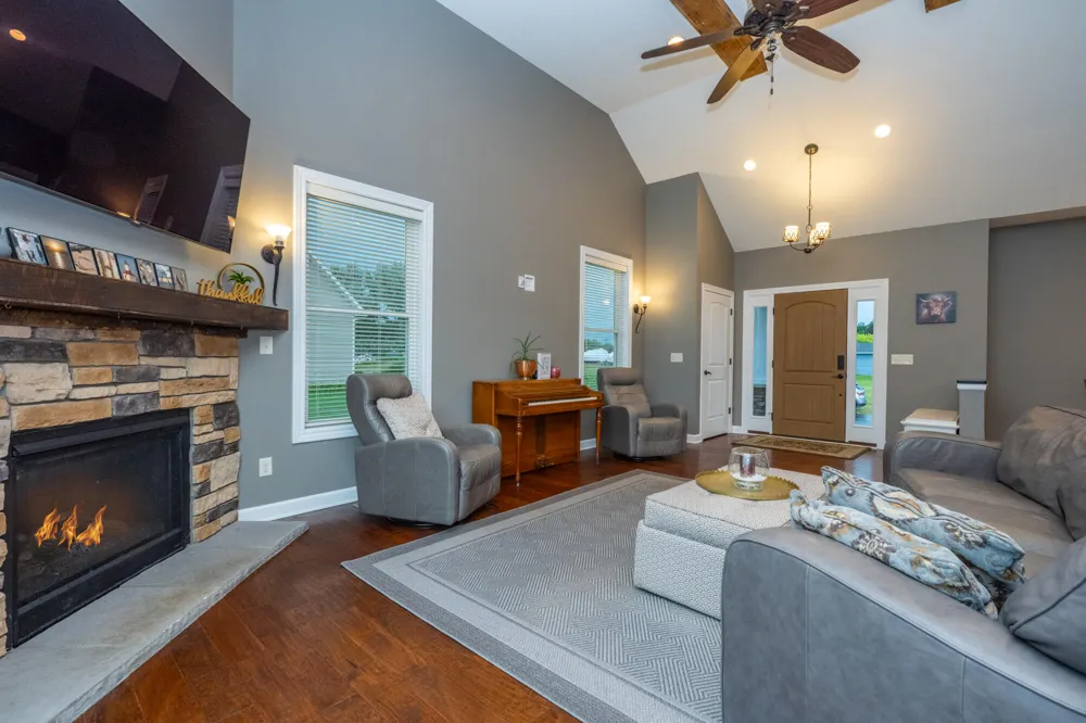 2400 Bay Pointe Drive St. Joseph, MI 49085