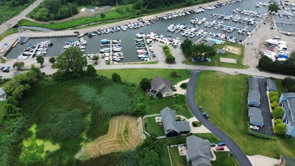 2400 Bay Pointe Drive St. Joseph, MI 49085