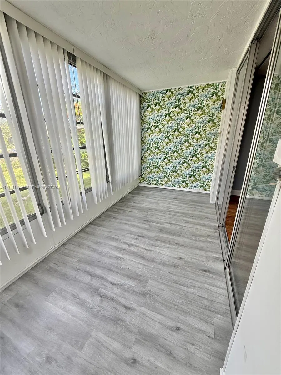 3001 NW 48th Ave #244 Lauderdale Lakes, FL 33313