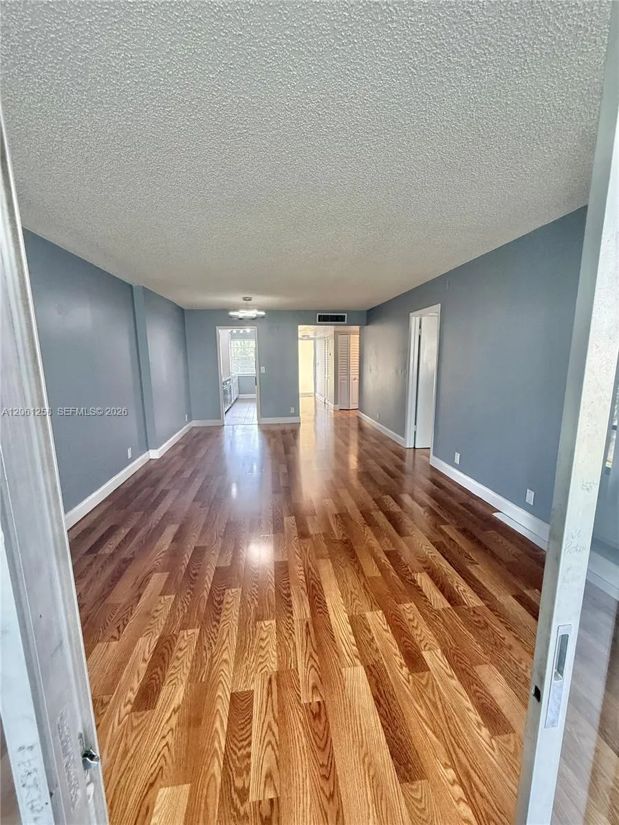 3001 NW 48th Ave #244 Lauderdale Lakes, FL 33313