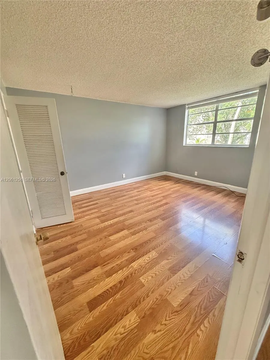 3001 NW 48th Ave #244 Lauderdale Lakes, FL 33313