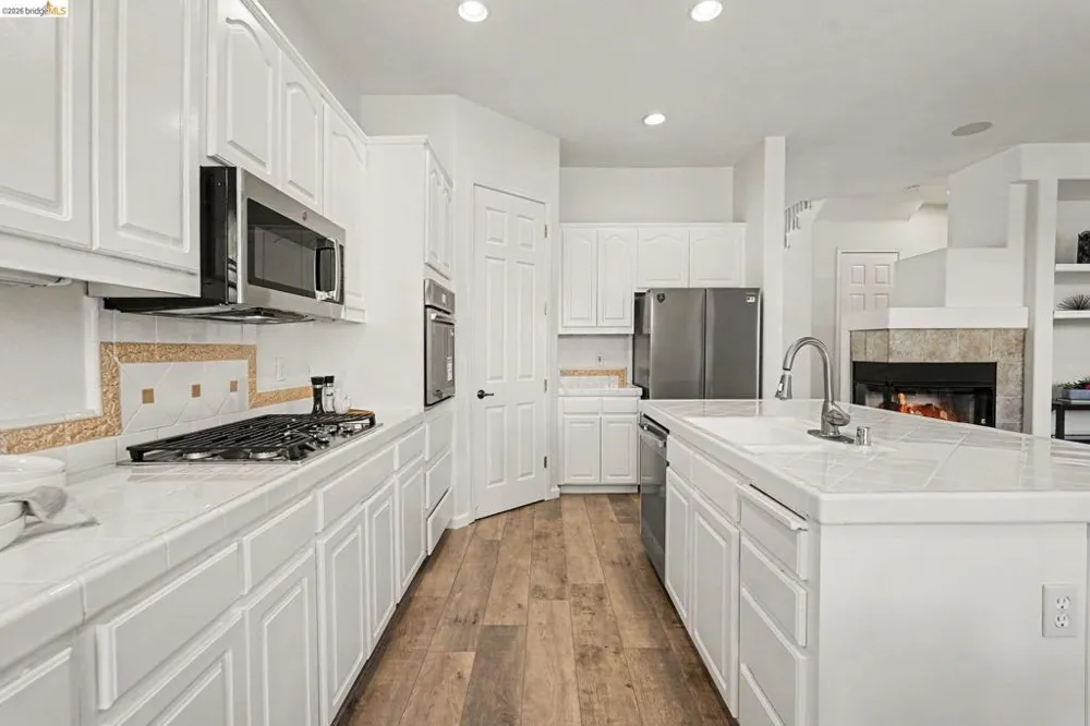 217 Sussex Discovery Bay, CA 94505