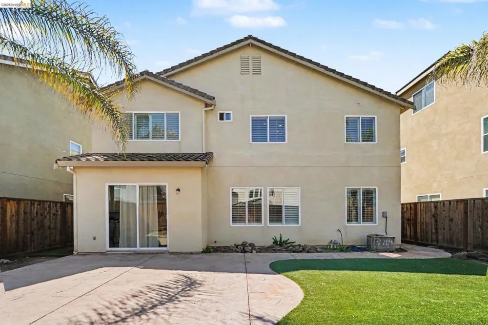 217 Sussex Discovery Bay, CA 94505