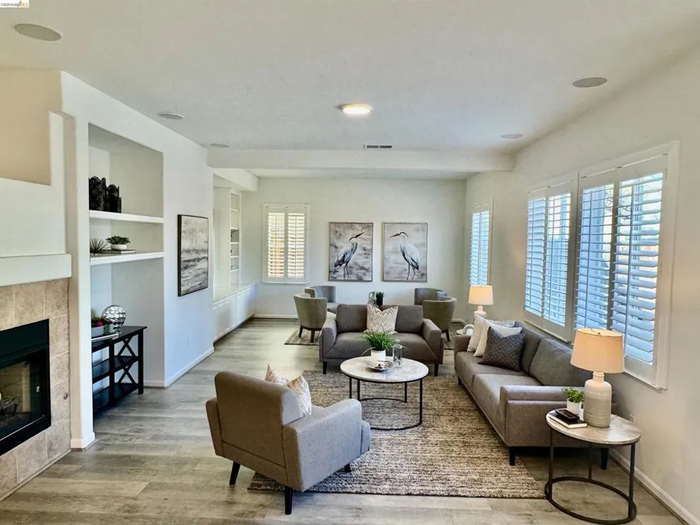 217 Sussex Discovery Bay, CA 94505