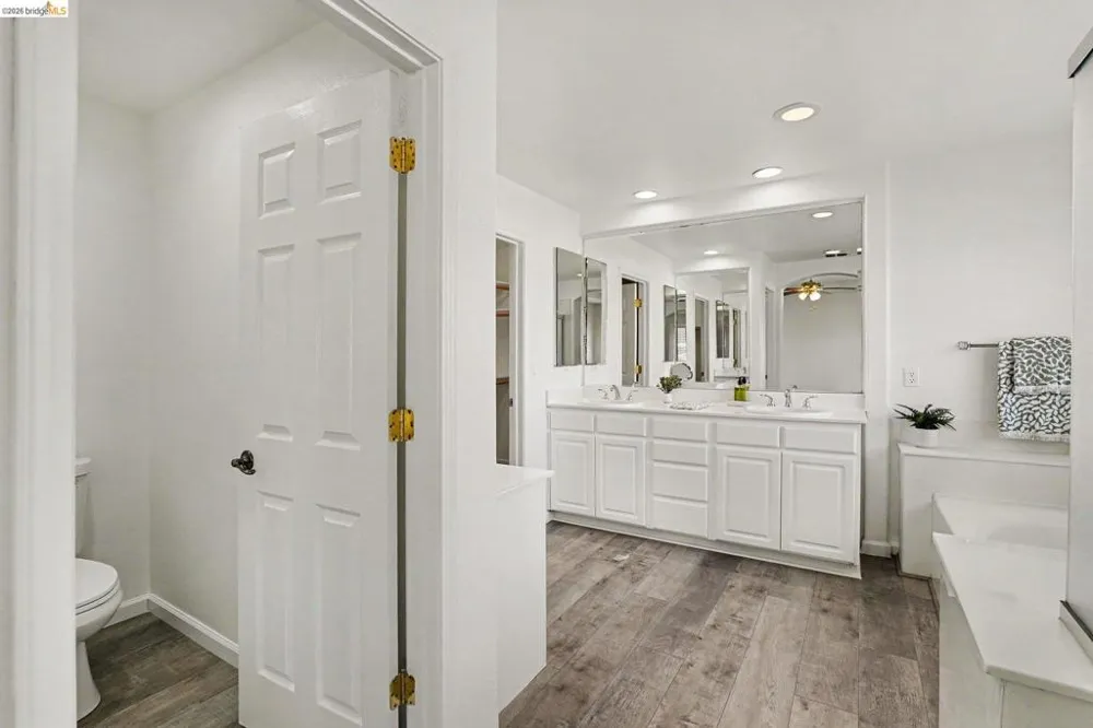 217 Sussex Discovery Bay, CA 94505