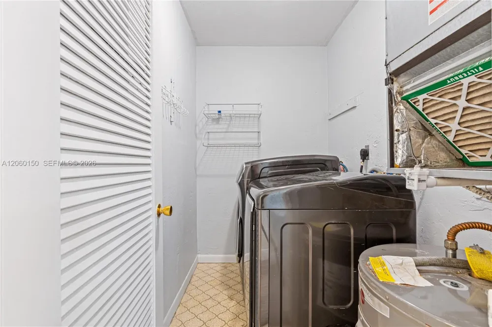 15888 SW 95th Ave #317 Miami, FL 33157