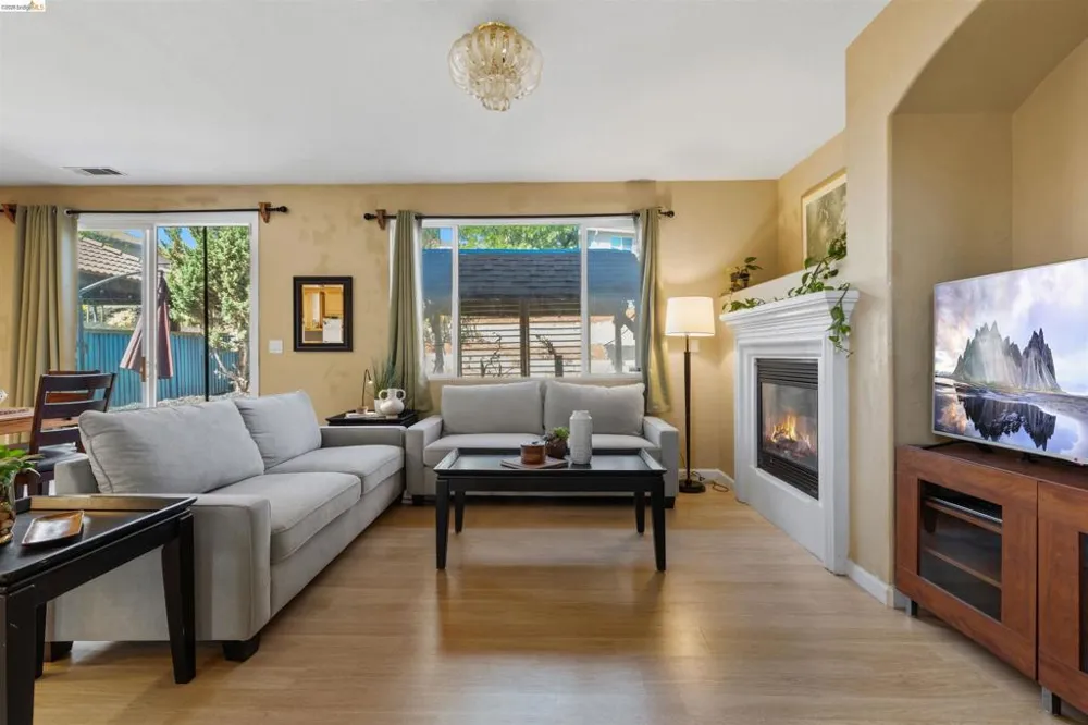1842 Sanger Peak Way Antioch, CA 94531